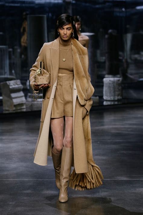 desfile fendi 2021 kate moss|fendi fall 2021.